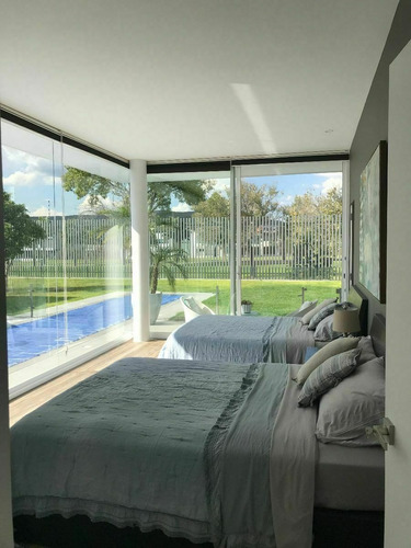 Casa De Ensueño En Venta En Villas Del Mesón