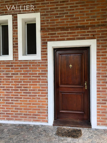 Casa En Venta En Altos Del Golf, Pilar, G.b.a. Zona Norte
