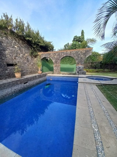 Casa Sola En Tetela Del Monte, Cuernavaca, Morelos