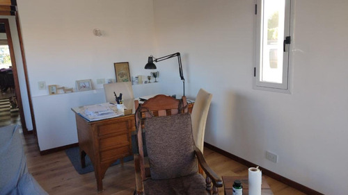Casa En Venta - 4 Dormitorios 4 Baños - Cocheras - 993mts2 - Escobar