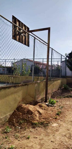 Imagen 18 de 19 de Townhouse En Venta Residencia Las Trinitarias