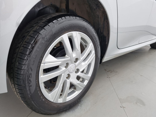Peugeot 208 1.6 16V FLEX ACTIVE AT6