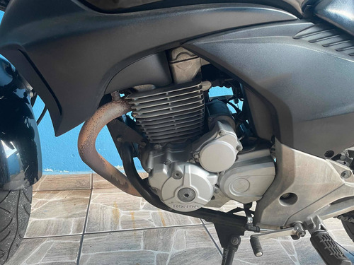 Imagem 6 de 10 de Honda Cb300