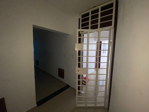 Imagen 29 de 30 de Vendo Apartamento 3er Nivel San Isidro