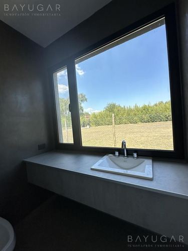 Imagen 25 de 30 de Venta - Excelente Casa Moderna Ubicada En Pilar, Barrio Privado - Bayugar Negocios Inmobiliarios