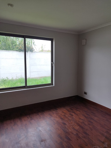 Linda Casa En Parque Del Sol