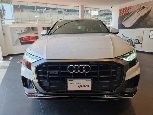 Audi Q8 2021