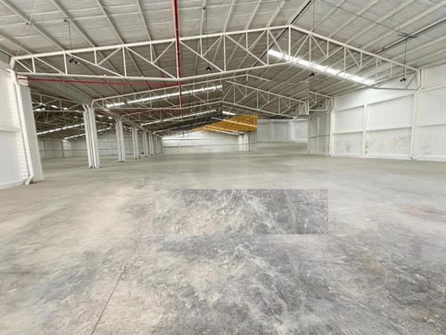 Bodega En Renta Nueva En Naucalpan De 9223 M2 Se Puede Dividir