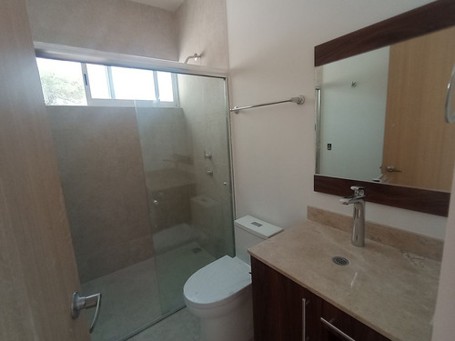 Casa Nueva En Venta En Pedregal De Shoenstatt, Corregidora, Qro.