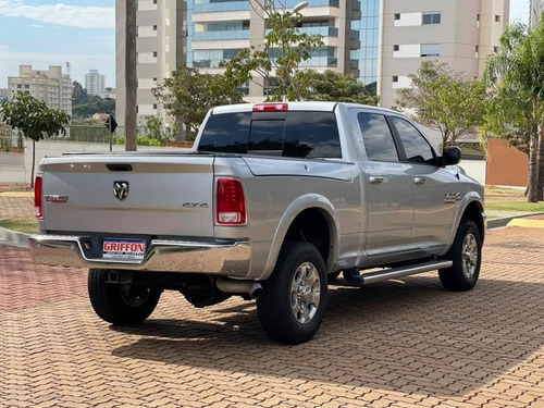 Imagem 8 de 15 de Dodge Ram 2.500 Laramie 2017 Diesel Segundo Dono
