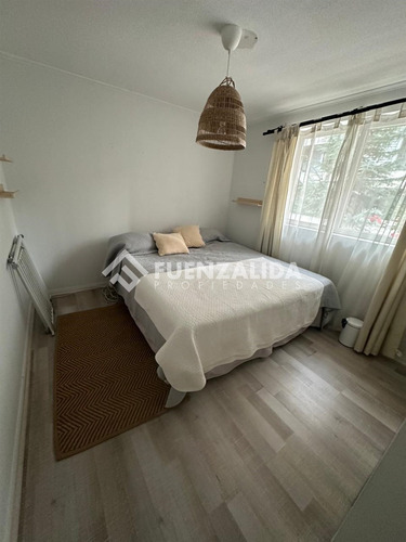 Casa De 3 Pisos En Pasaje Cerrado En Venta. En Ñuñoa