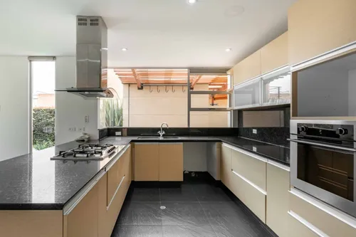 Casa En Arriendo/venta En Barrio Fonqueta. Cod V22109