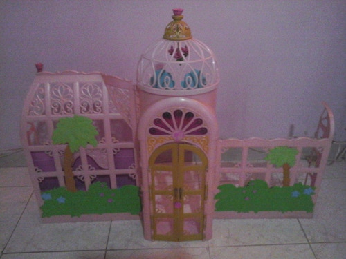Imagen 8 de 9 de Castillo: Invernadero De Barbie, La Princesa De La Isla