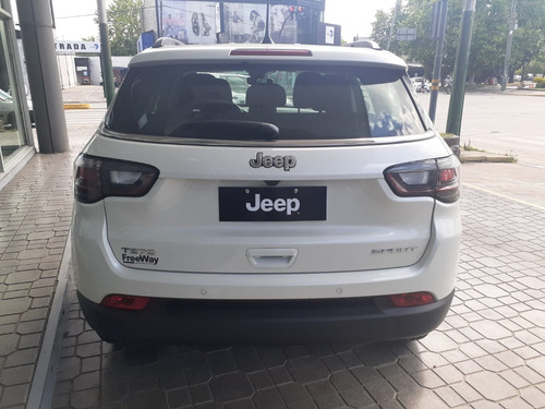 Imagen 12 de 16 de Jeep Compass 1.3 T270 Sport 2022 2023 No Cross Toyota 0km