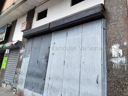 Comercial En Venta En Parroquia La Candelaria #23-32925 Yosmil Carrero