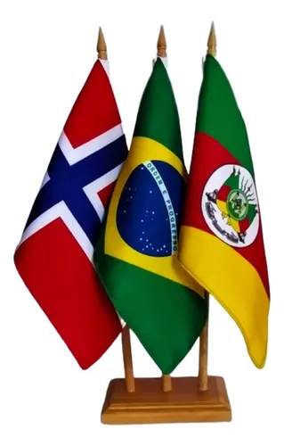 comprar Kit Bandeira  De Mesa Com 3 Mastros - Alt 31 Cm