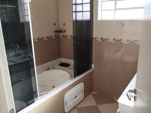 Amplo Sobrado Com 3 Dorms E 1 Suite