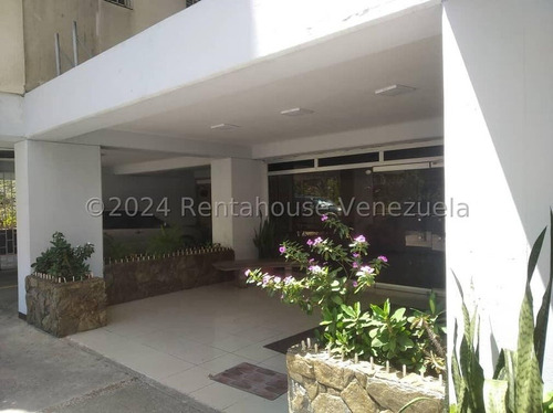 Apartamento Con Excelente Distribución A La Venta Ubicado En San Bernardino #24-20479 Mn Caracas - Libertador