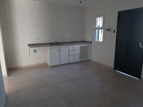 Imagen 7 de 7 de Departamento En Venta En Pilar