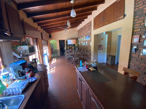 Casa En Venta En Campana: Mateo Blanco S/n