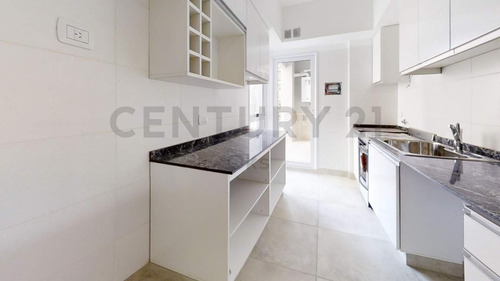A Estrenar Departamento 3 Ambientes En Venta En Villa Crespo Parilla En Balcon