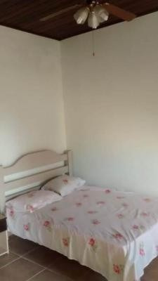 Casa Com 4 Quartos, Edícula E Quintal Em Itanhaém - 6415 Npc