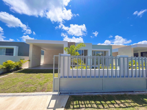 Vendo Casa En El Residencial Bávaro Punta Cana, República Dominicana