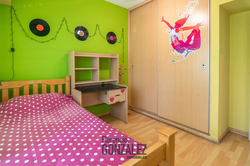 Casa 4 Ambientes Con Patio, Jardin Y Cochera. Apto Credito