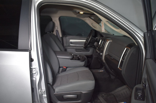 Imagen 7 de 12 de Dodge Ram 2500 Crew Cab Hemi Sport - 2017 Con Garantía