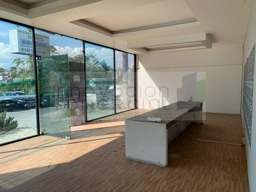 Imagen 4 de 20 de Local Comercial Para Servicios Junto A Mercedes Benz De Bern