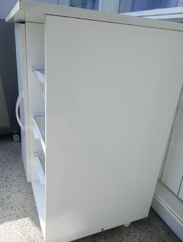 Mueble De Cocina Multiusos Para Microondas Y Vajilla (Usado)