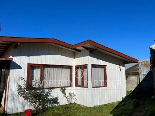 Terreno Con Casa En Excelente Ubicación A Pasos D...
