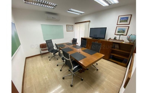 Imagen 4 de 13 de Rf Casa De Lujo Comercial En Venta En Altamira Remodelada Como Para Uso De Oficinas Mls #21-2721 Isabel Fragozo Rent A House