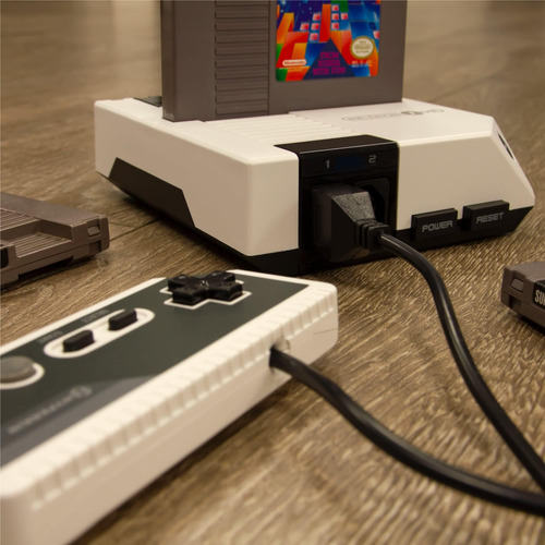 Hyperkin Retron 1 Hd Gaming Console Para Nes (blanco)