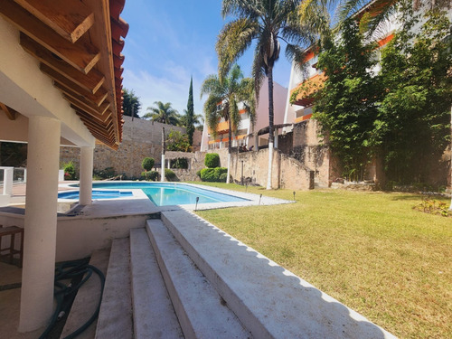 Casa Paraíso I Completamente Amueblada, Decorada Con Alberca, Jauzzi Y Enorme Jardín En Fracc Rancho San Diego Ixtapan De La Sal Edomex