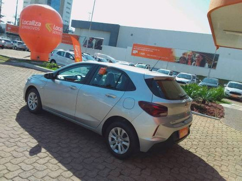 Imagem 8 de 11 de Chevrolet Onix 1.0 Flex Lt Manual