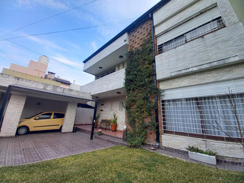 Venta Casa 6 Ambientes Ramos Mejia- B.don Bosco