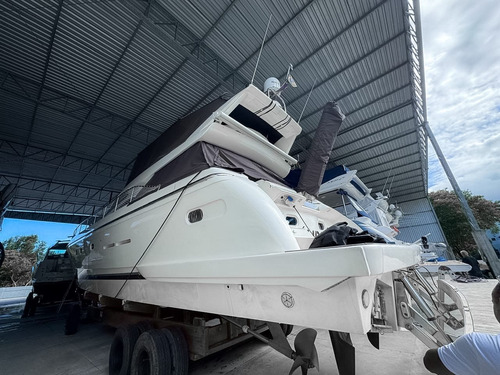 Ferretti 55 / 2002 Com Motores Volvo D13-900