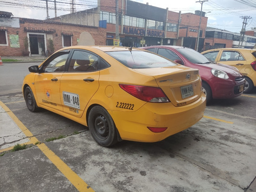 Imagen 6 de 8 de Taxi Hyundai I25