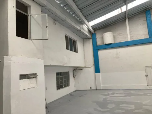 Bodega En Venta -rentando