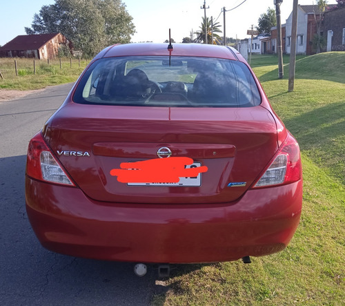 Nissan Versa 1.6 Advance