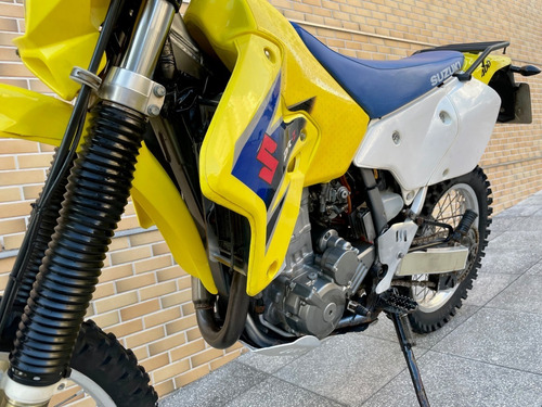 Suzuki Dr-ze 400