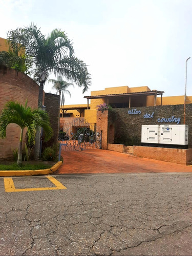 Imagen 1 de 12 de Town House En Altos De Guataparo