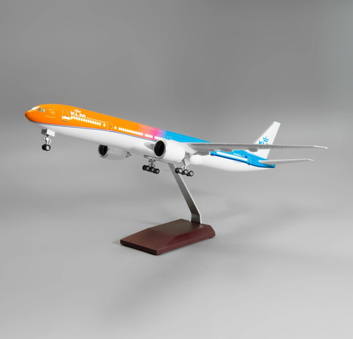 Avión A Escala 1/85 (50cm) 777 Klm Con Luz Led Klm