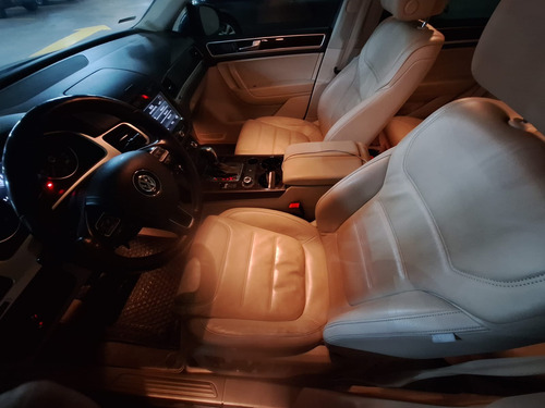 Volkswagen Touareg 3.0 Hibrido V6 T Y 24 Volt At