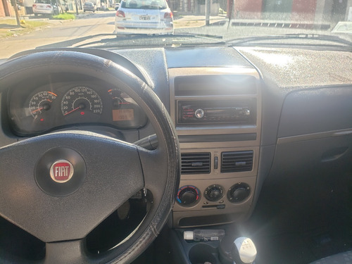 Imagen 6 de 10 de Fiat Siena Flp Elx 1.4 Benzi