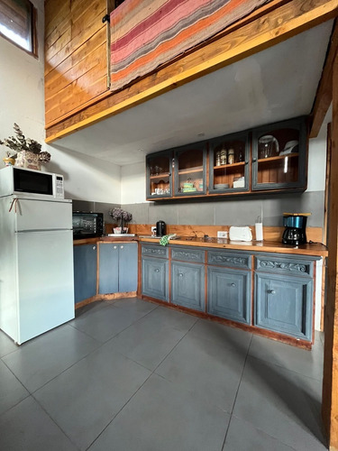 Imagen 8 de 15 de Alquiler Temporario De Casa Súper Cómoda Y Con Vistas Al Lago Gutiérrez Y Al Cerro Catedral Y Ventana