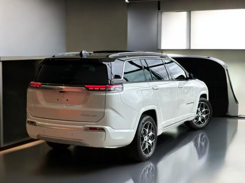 Jeep Commander Flex Automático
