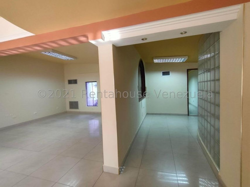 Imagen 4 de 10 de En Alquiler Impecable Casa Uso Comercial Zona Tierra Negra