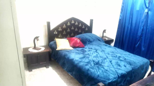 Casa En Venta - 3 Dormitorios 3 Baños - 400mts2 - Azul